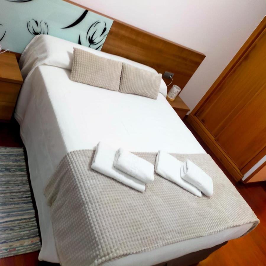 Rocas Brancas Apartment Ribadeo Bagian luar foto